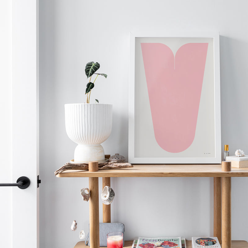 Suhm art print alphabet V pink minimalist
